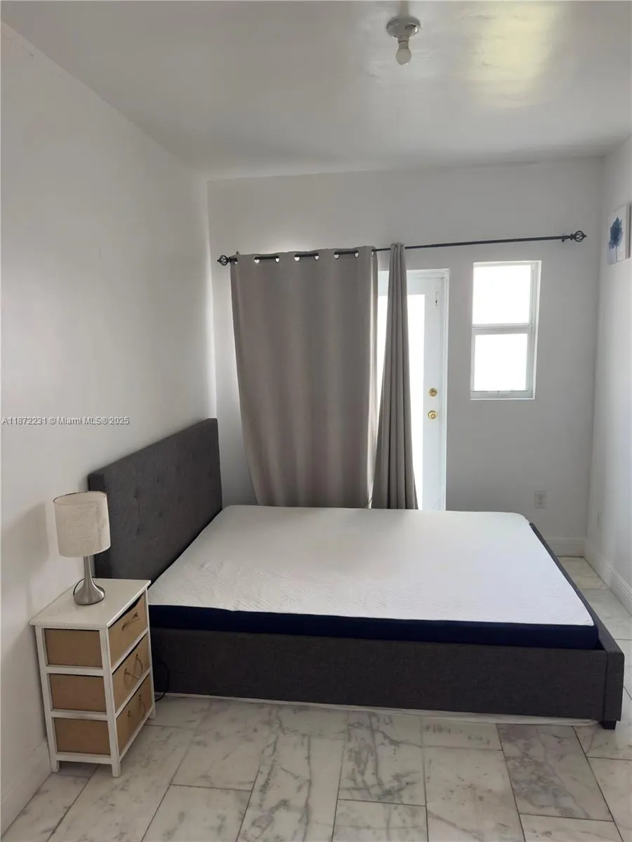 922 Jefferson Ave, #5