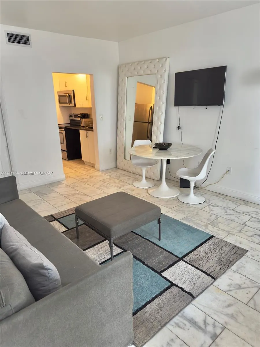 922 Jefferson Ave, #5