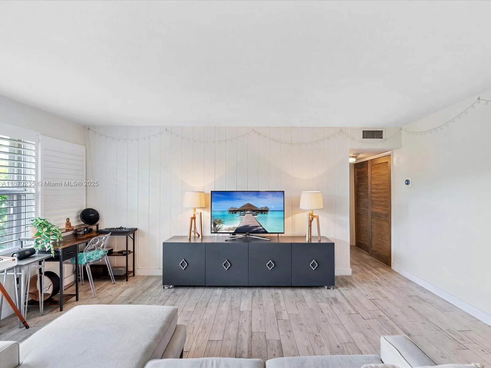 255 Sunrise Dr, #307