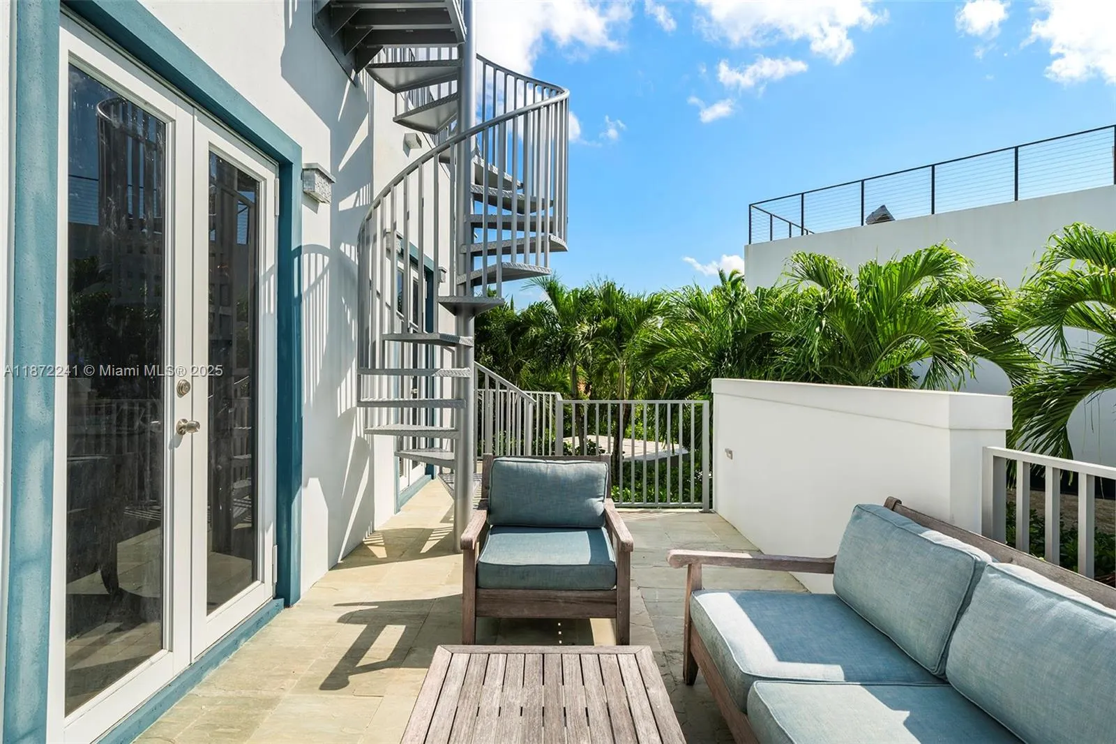 431 W Rivo Alto Dr