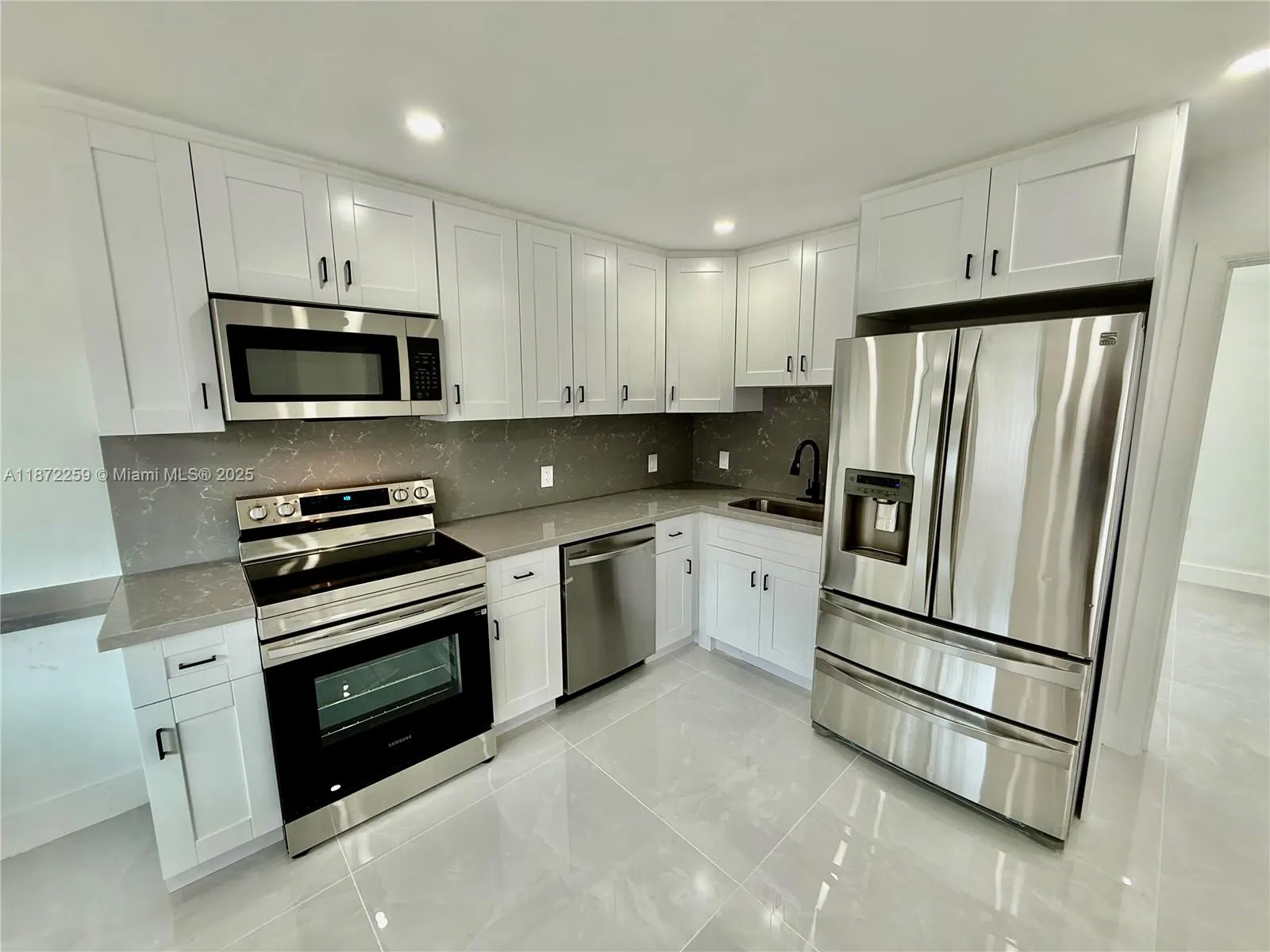 2885 NW 56th St