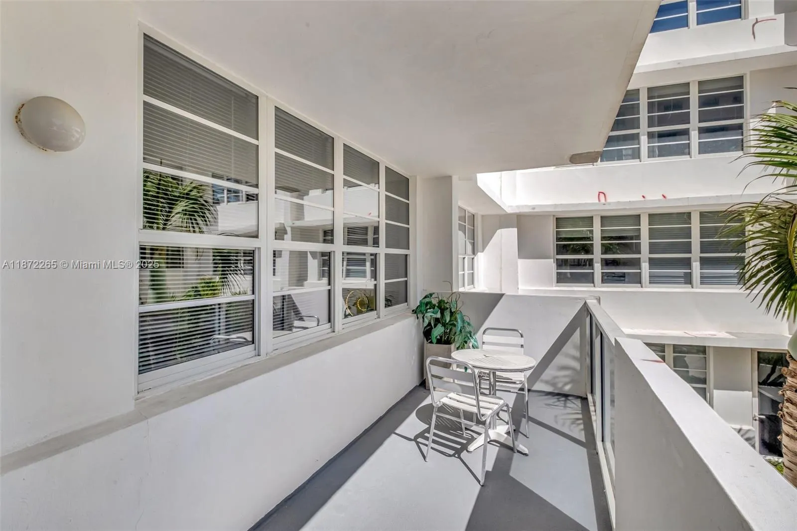100 Lincoln Rd, #417
