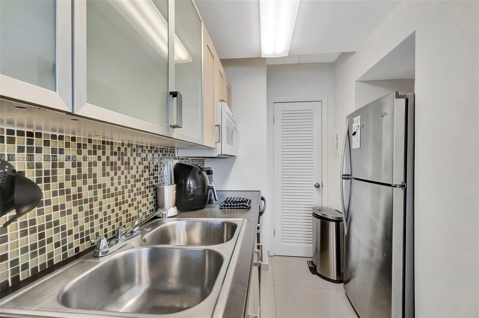 100 Lincoln Rd, #417