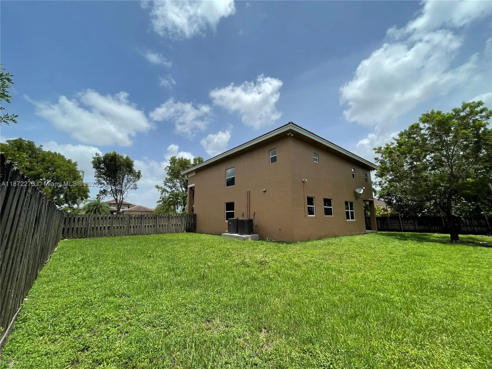 15810 SW 45th St
