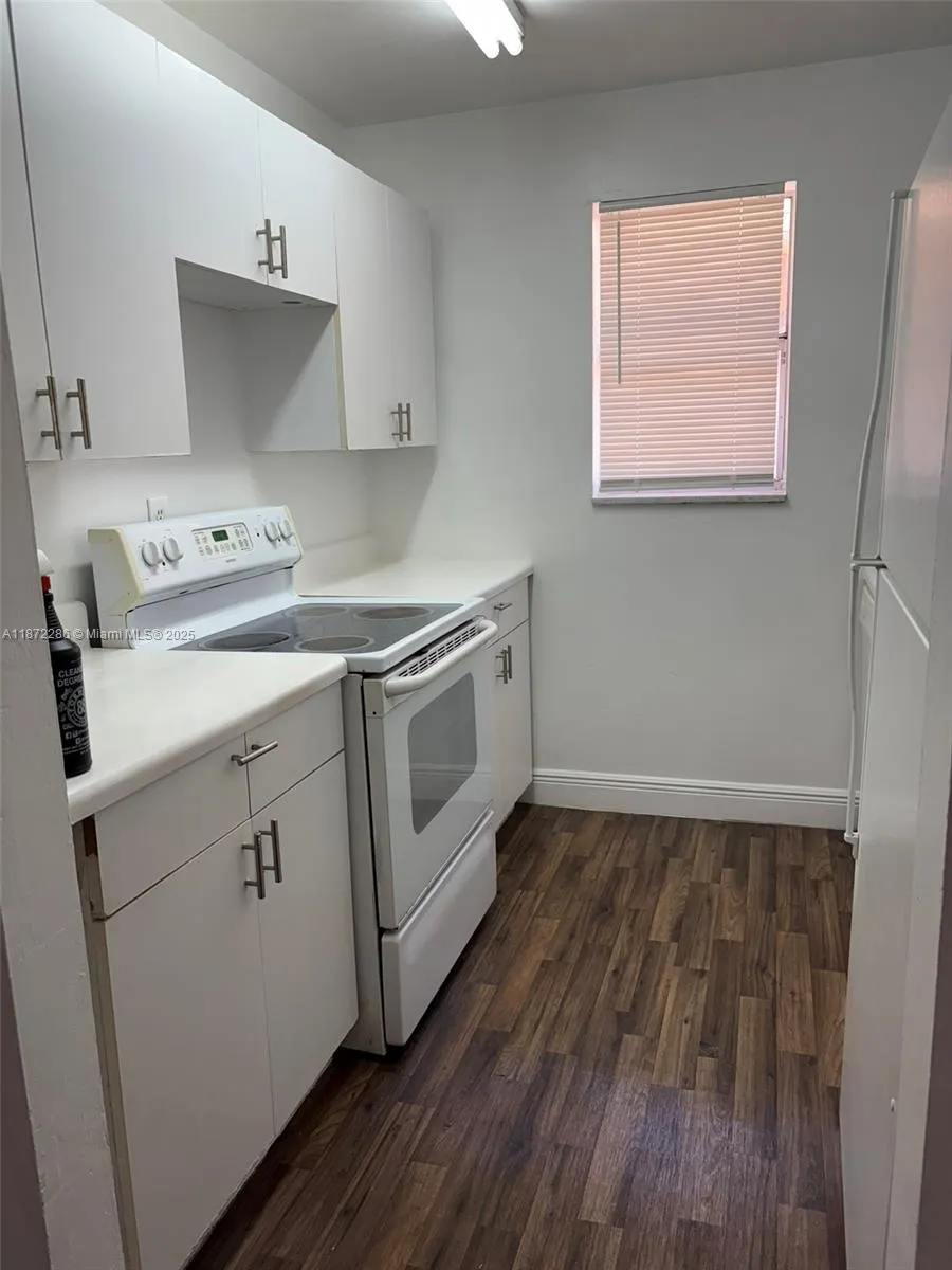 450 SW 2nd Ave, #2040