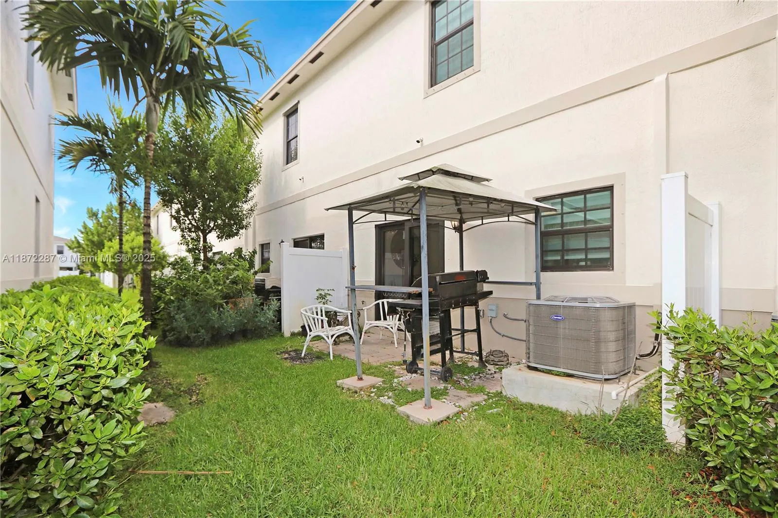 1111 SW 7th Ct