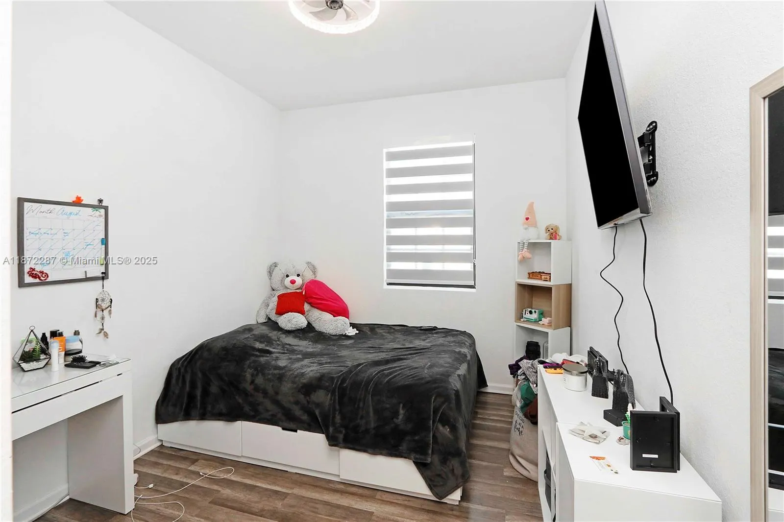 1111 SW 7th Ct