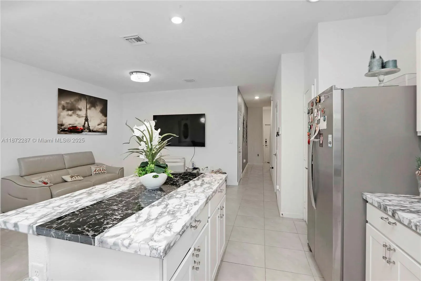 1111 SW 7th Ct