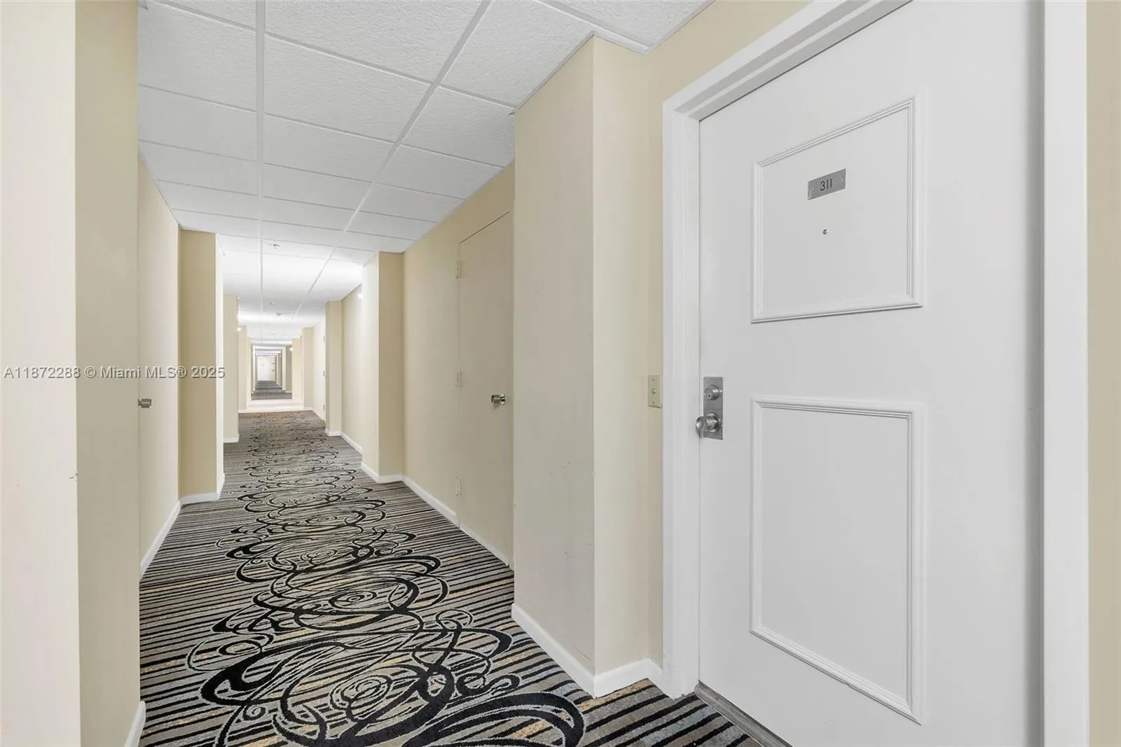 3200 Port Royale Dr N, #311