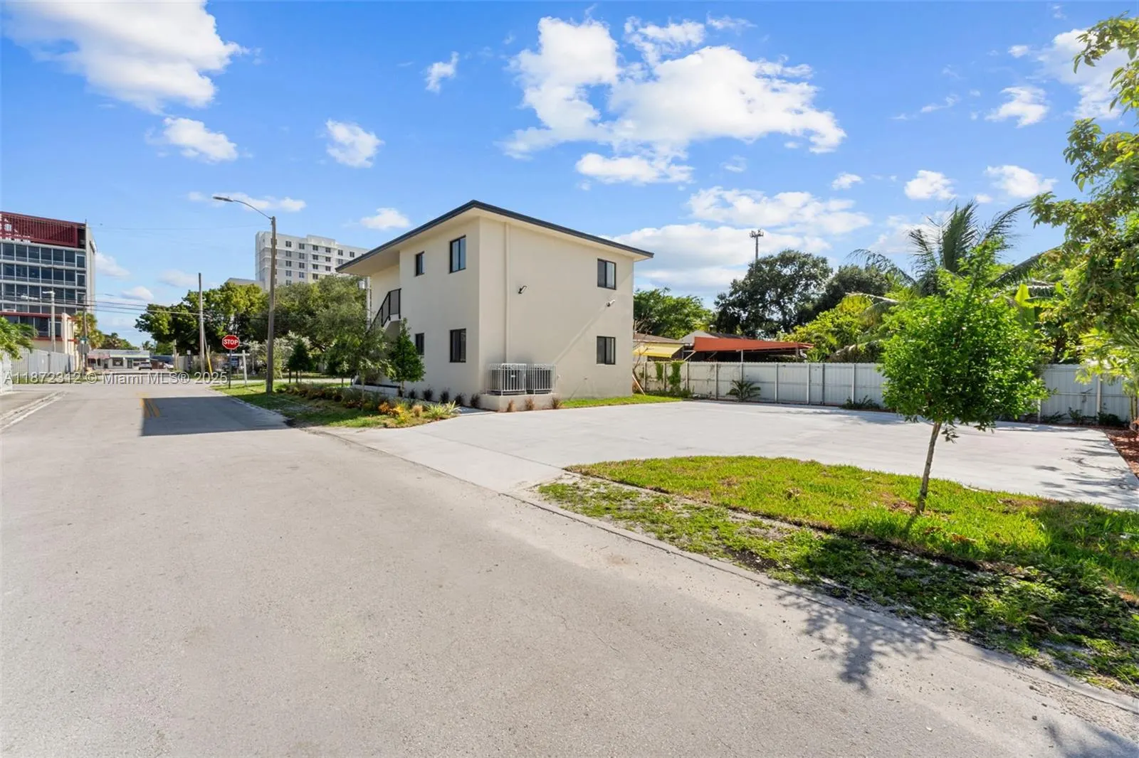 1171 NW 66th St
