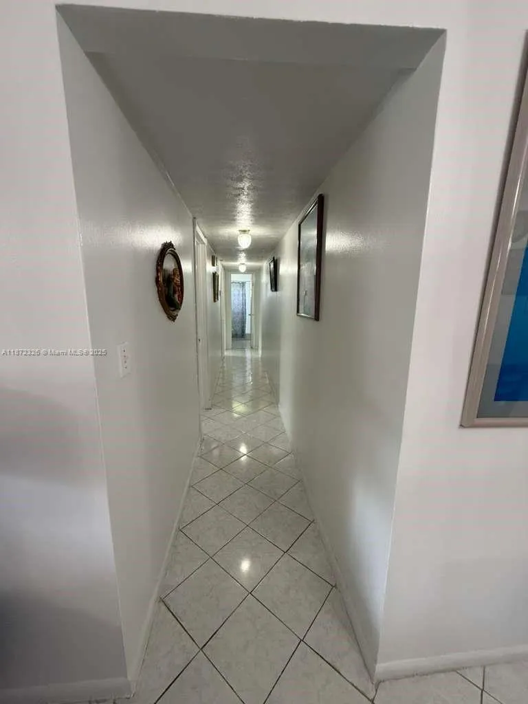 1200 Tallwood Ave, #305
