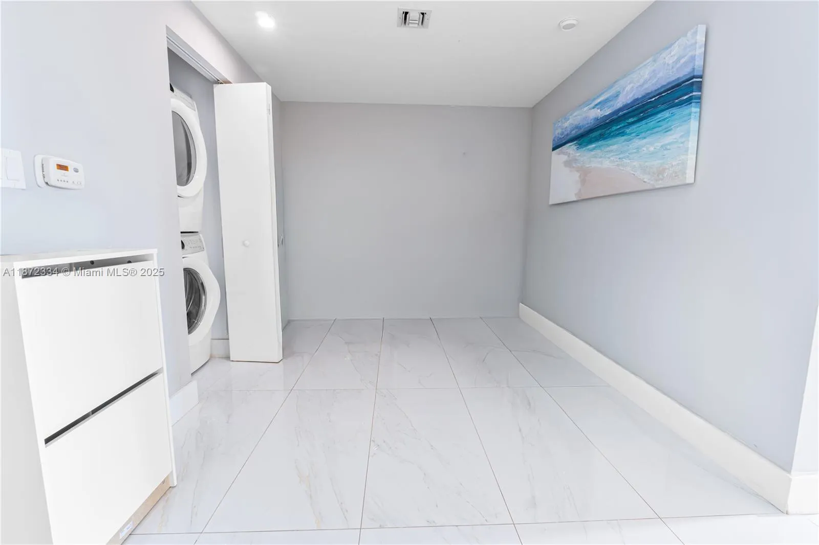 16385 Biscayne Blvd, #405