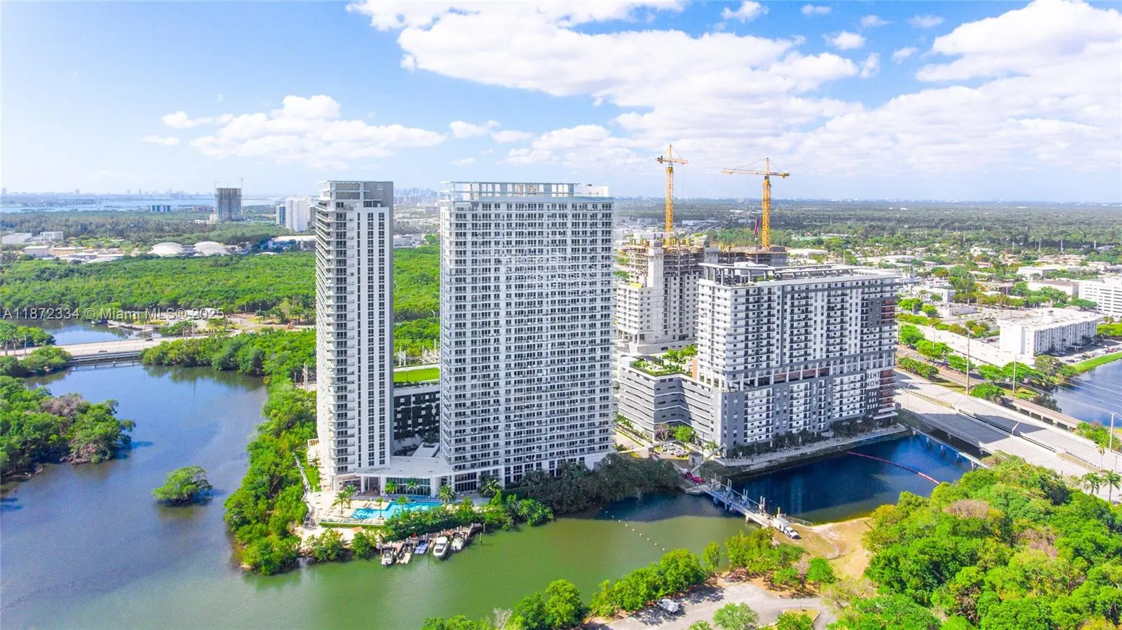 16385 Biscayne Blvd, #405