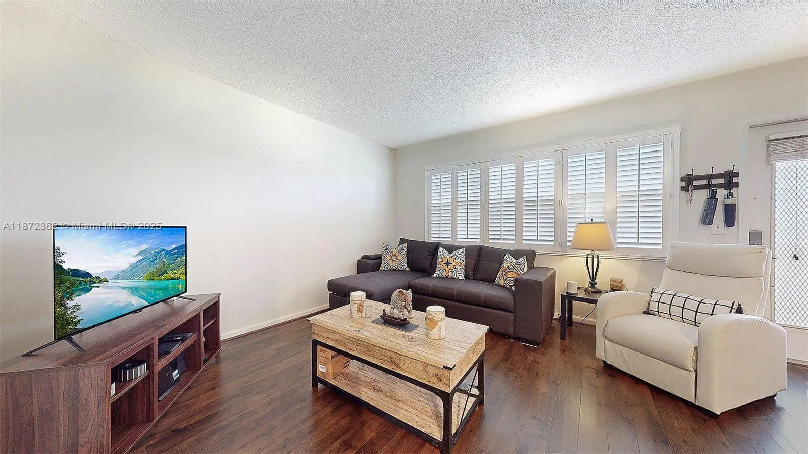 4047 Rexford C, #4047