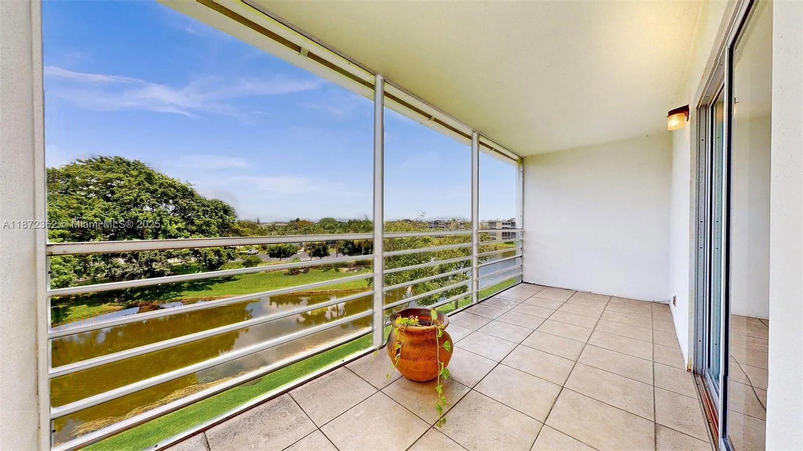 4047 Rexford C, #4047