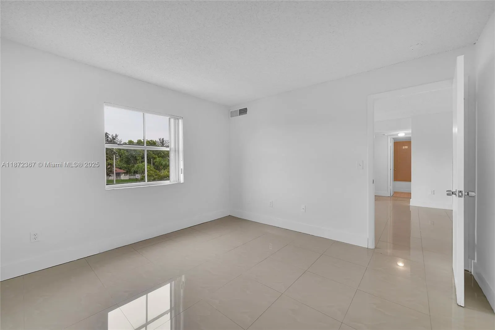 8260 SW 210th St, #201