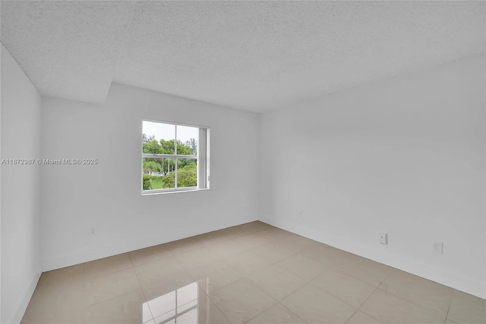 8260 SW 210th St, #201