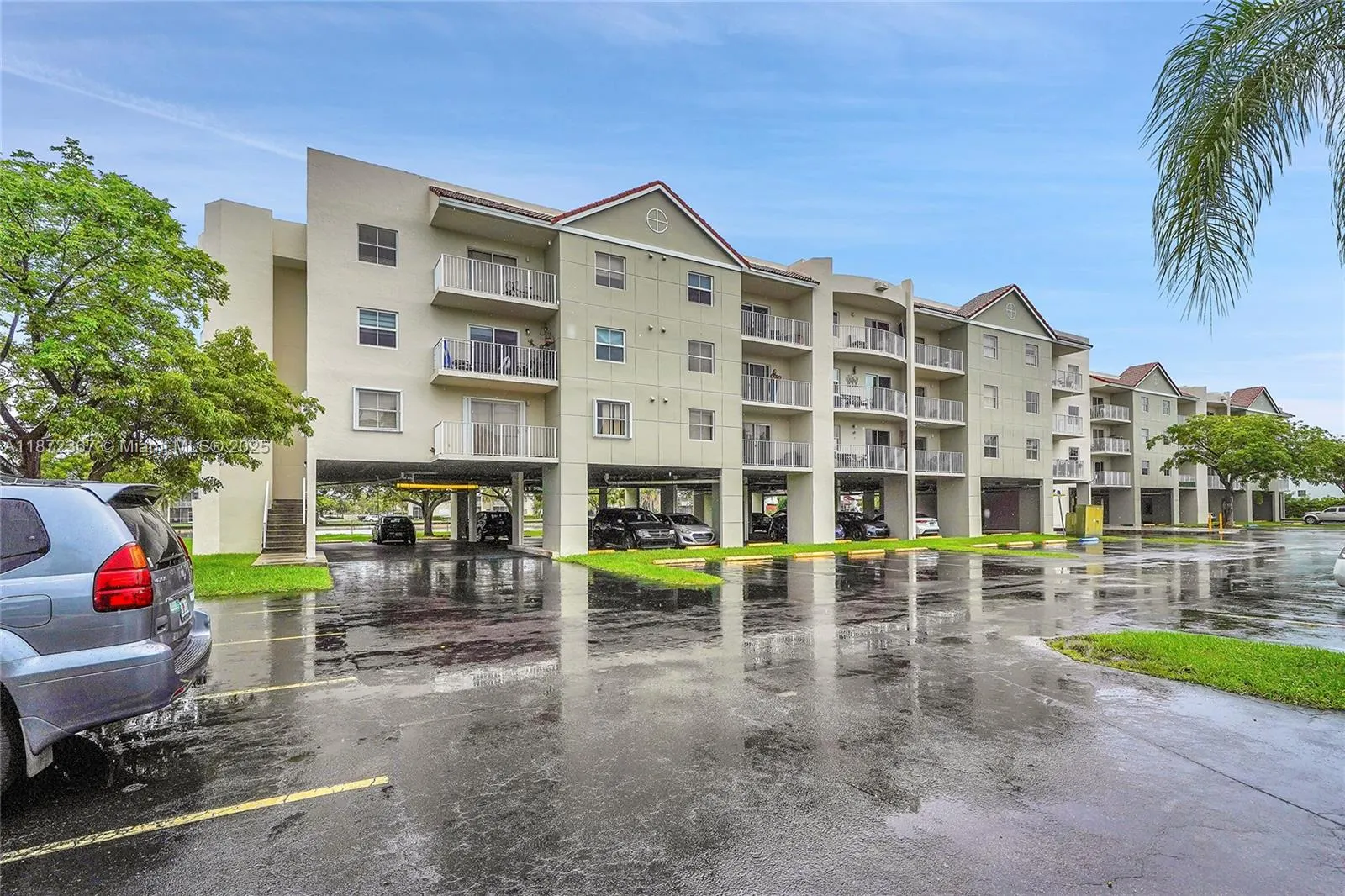 8260 SW 210th St, #201