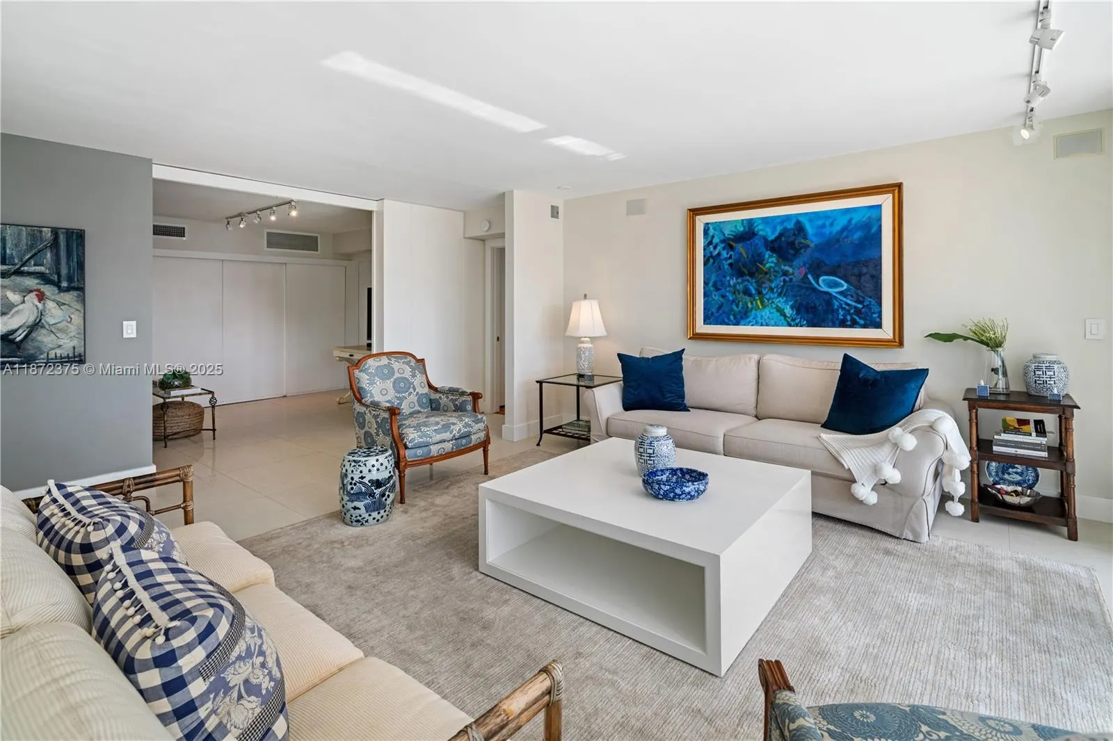 199 Ocean Lane Dr, #1005