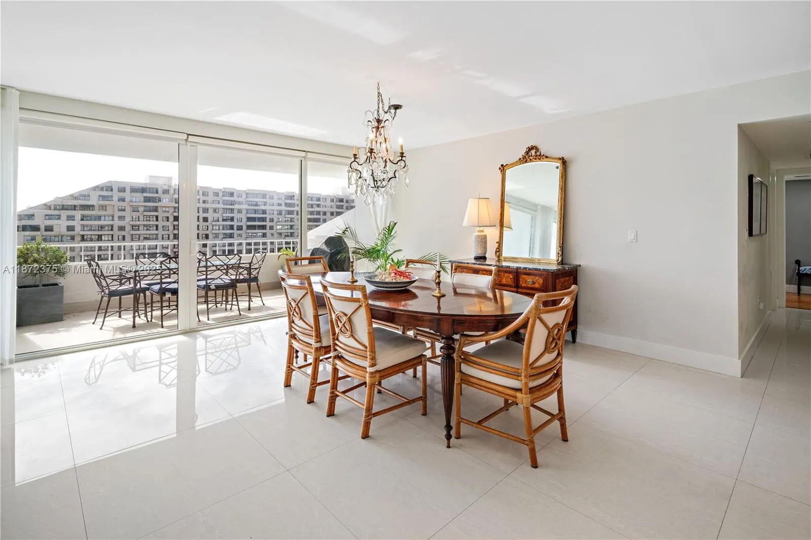 199 Ocean Lane Dr, #1005