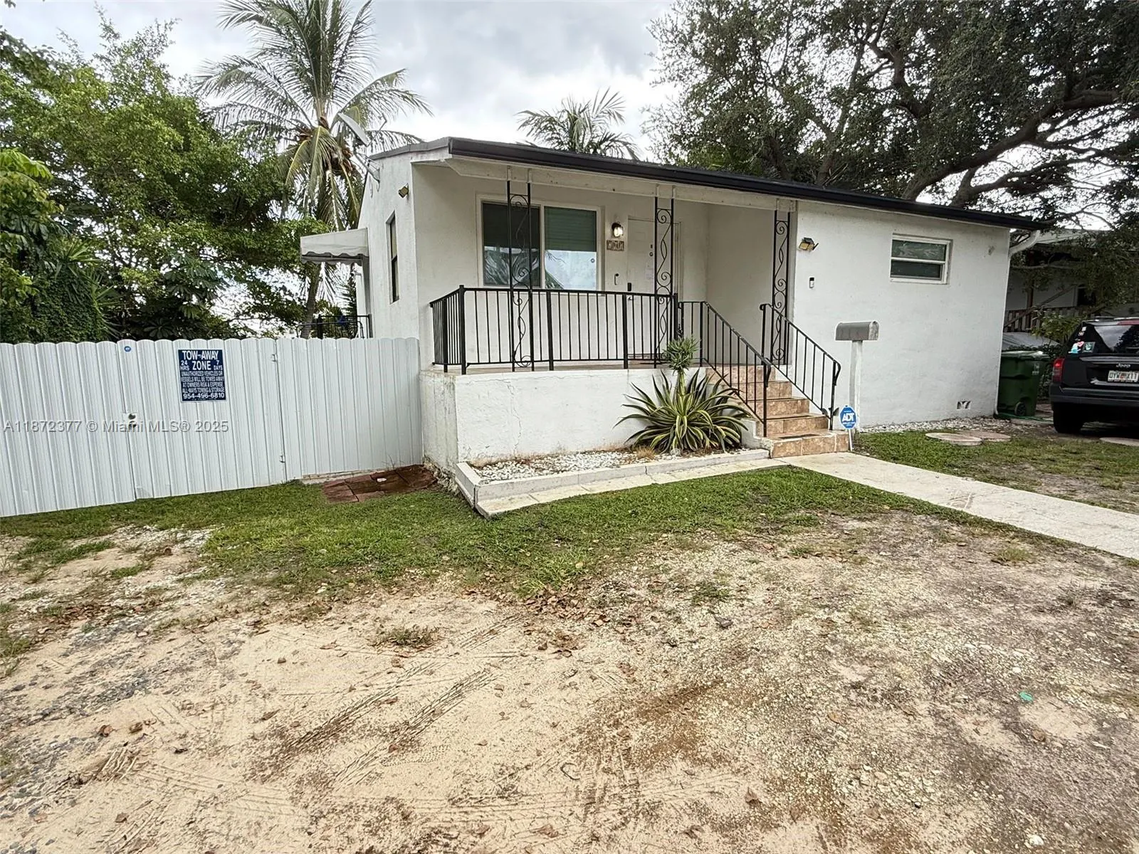 707 SW 8th Ave