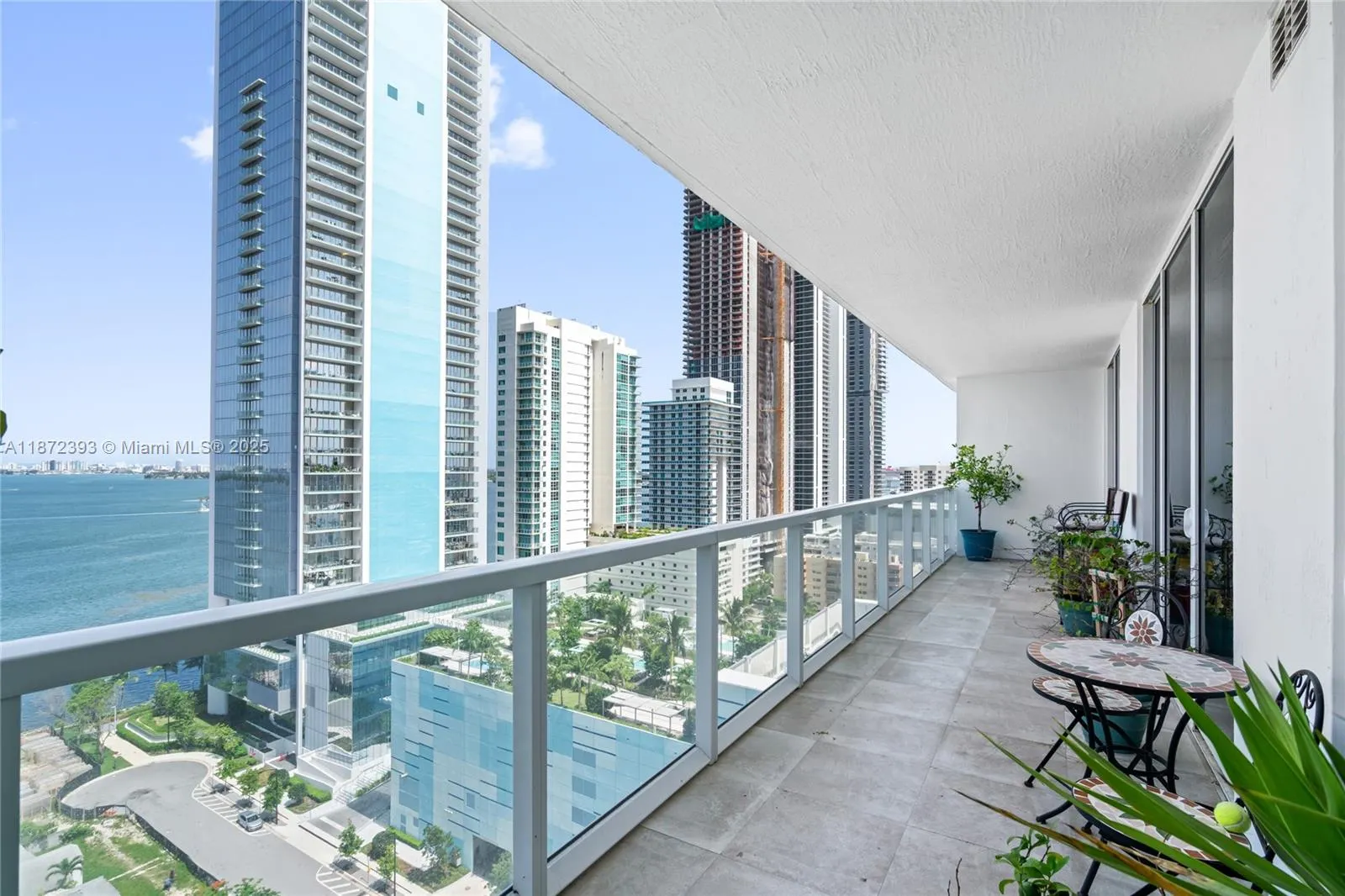 600 NE 27th St, #1803