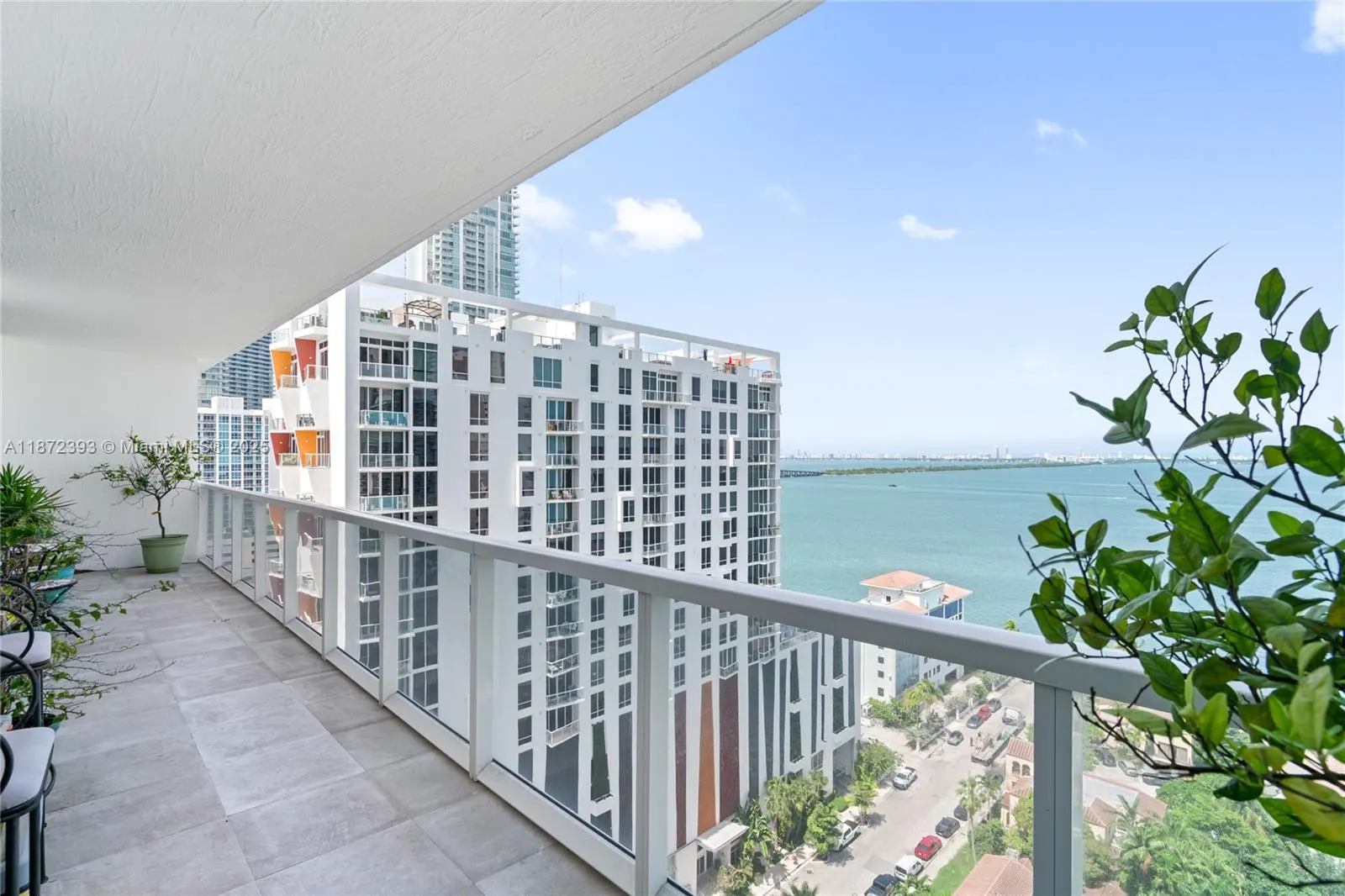 600 NE 27th St, #1803