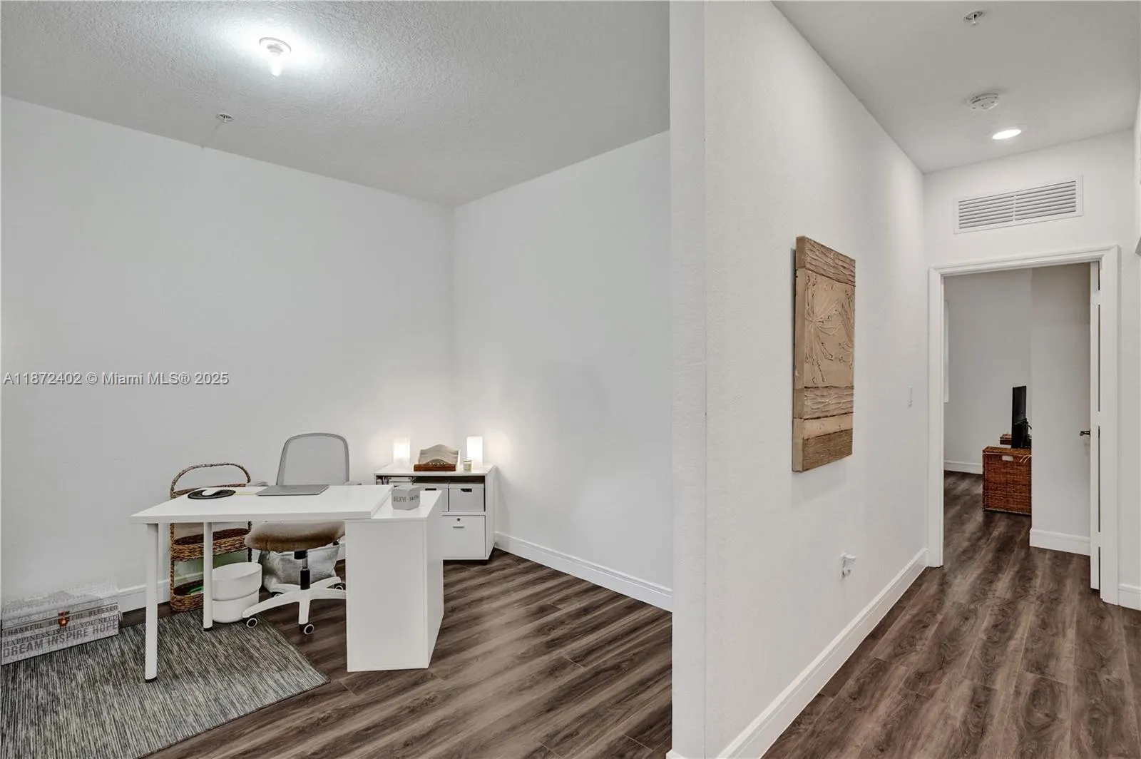 136 SW 185th Way