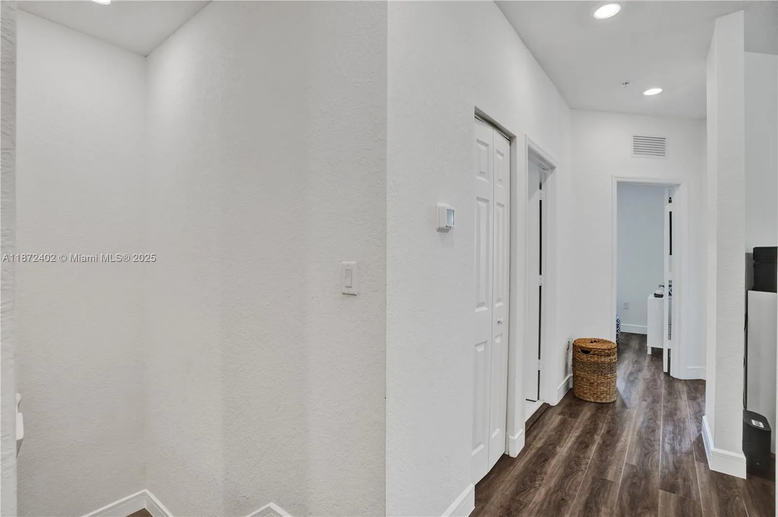 136 SW 185th Way