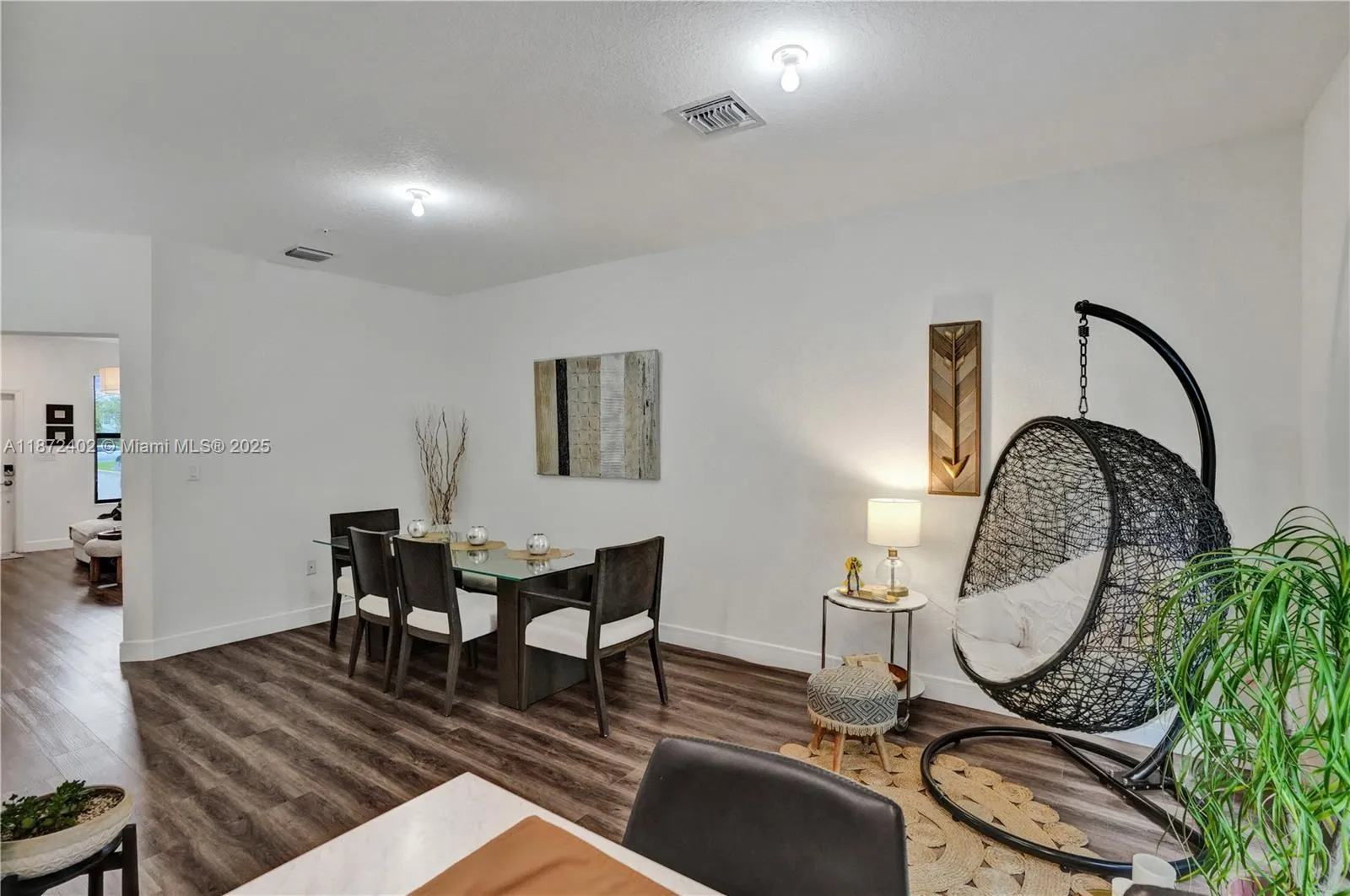 136 SW 185th Way
