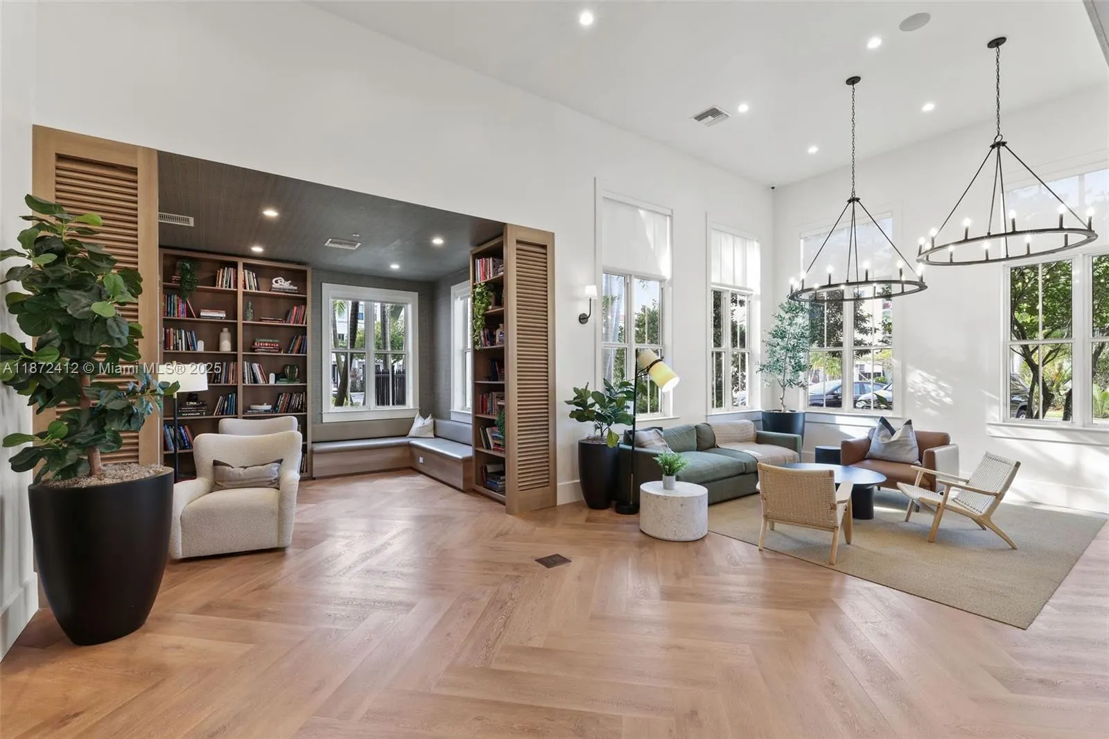 10170 SW 7th St, #40-208
