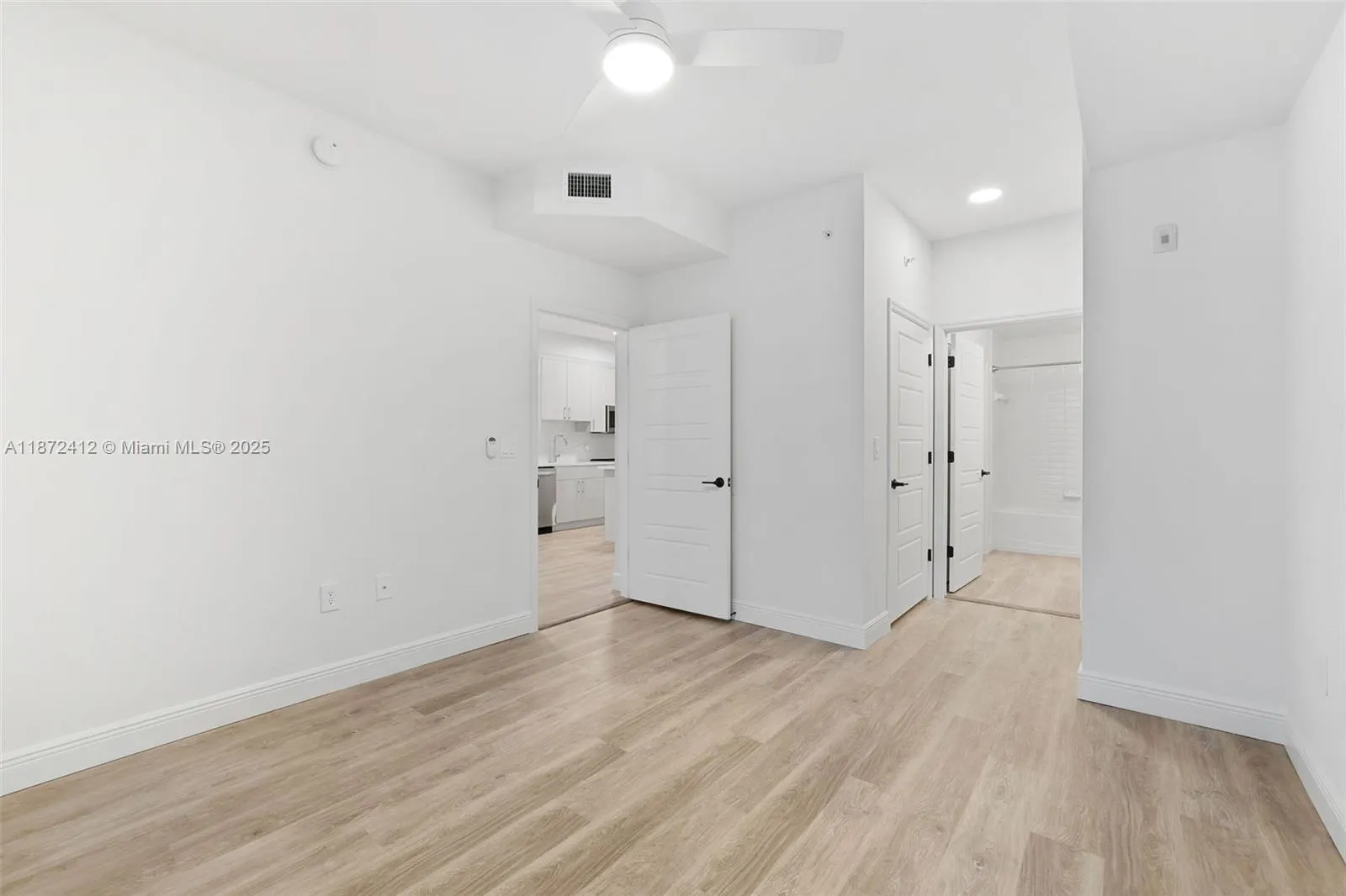 10170 SW 7th St, #40-208