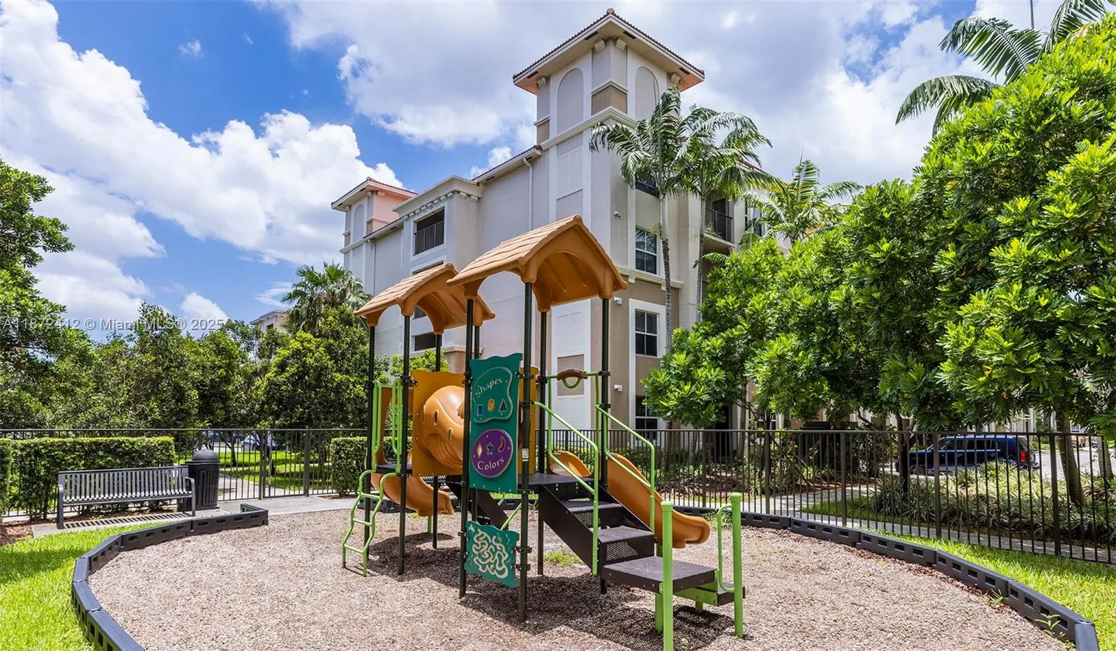 10170 SW 7th St, #40-208