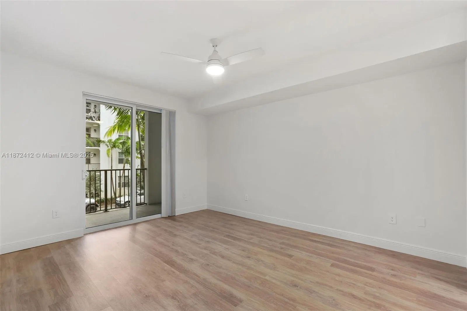 10170 SW 7th St, #40-208
