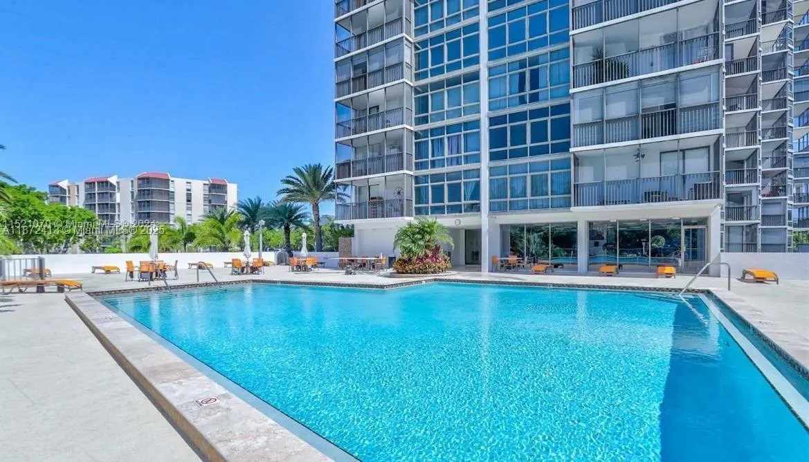 3375 N Country Club Dr, #701