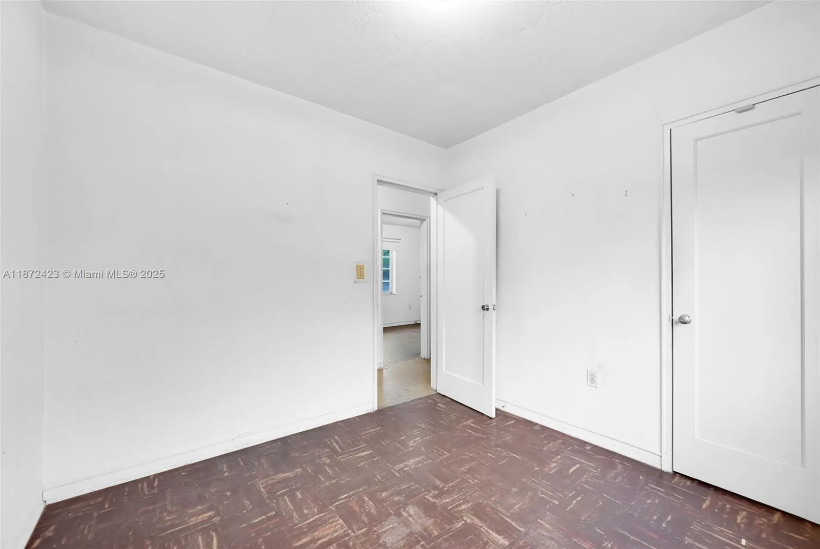 1351 SW 74th Ave