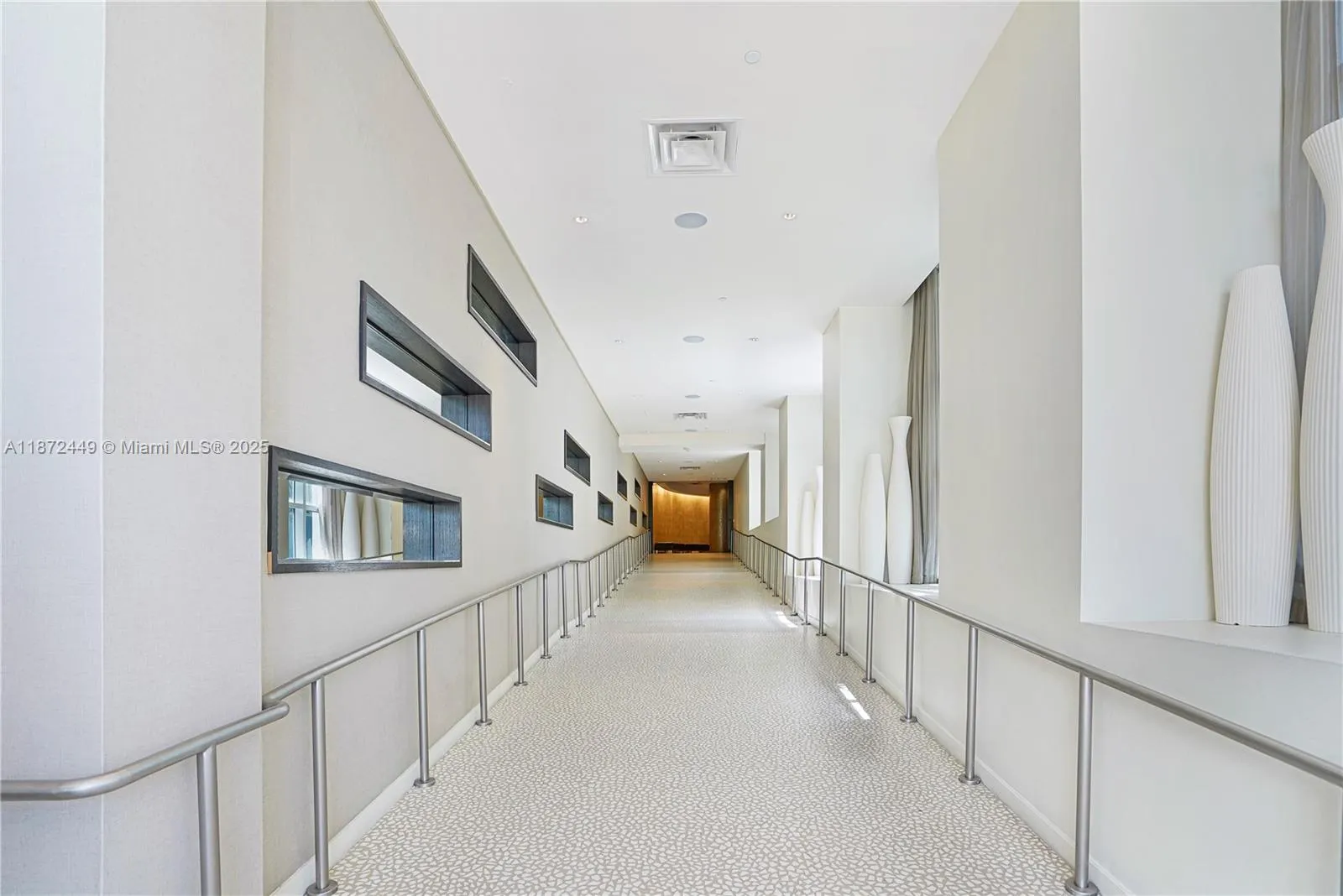 4401 Collins Ave, #2712