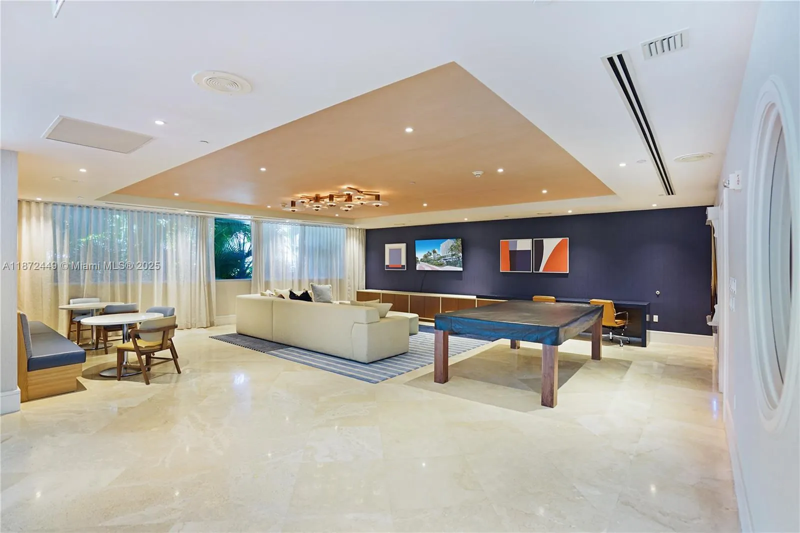4401 Collins Ave, #2712