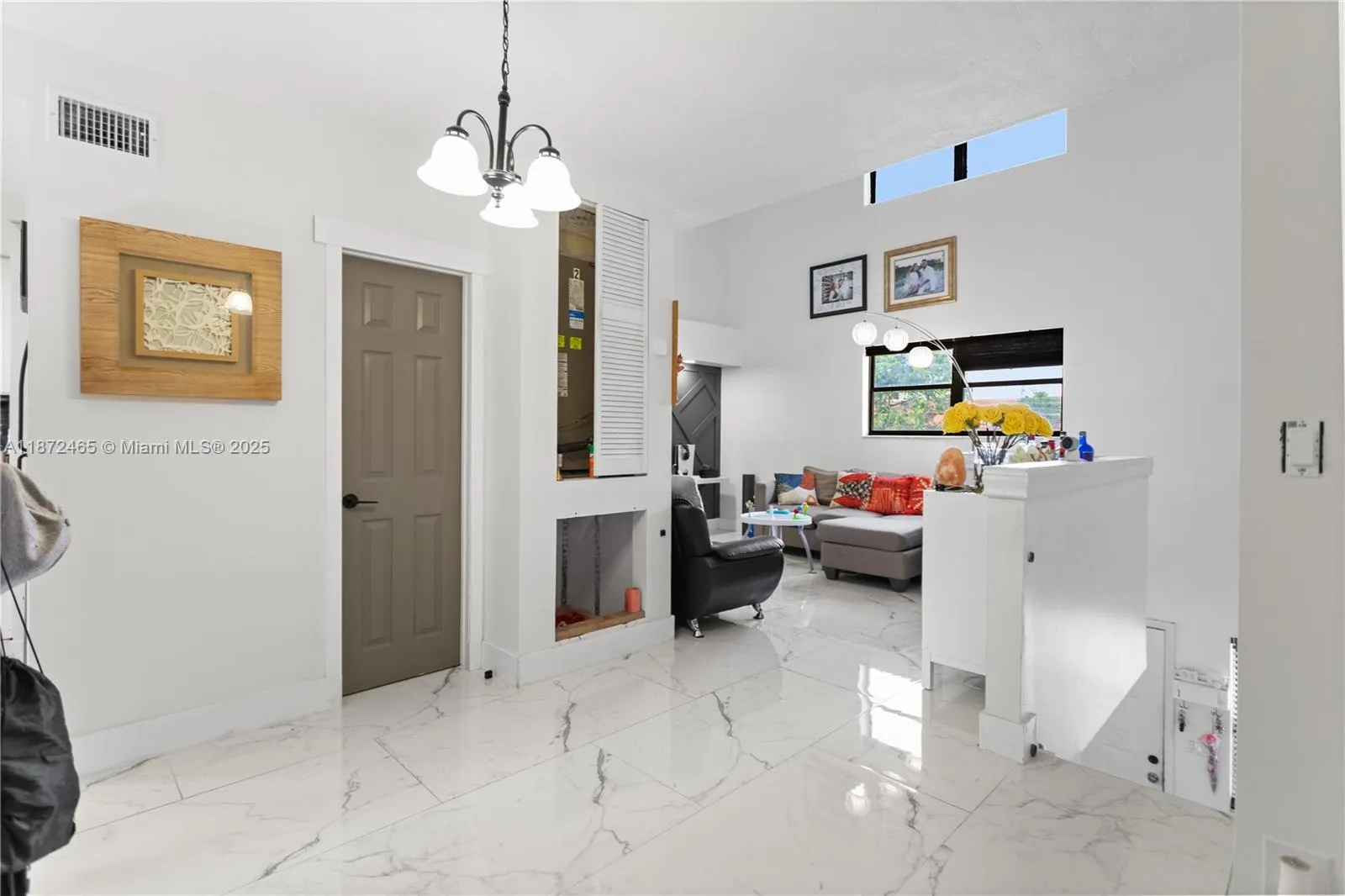 949 SW 113th Ter