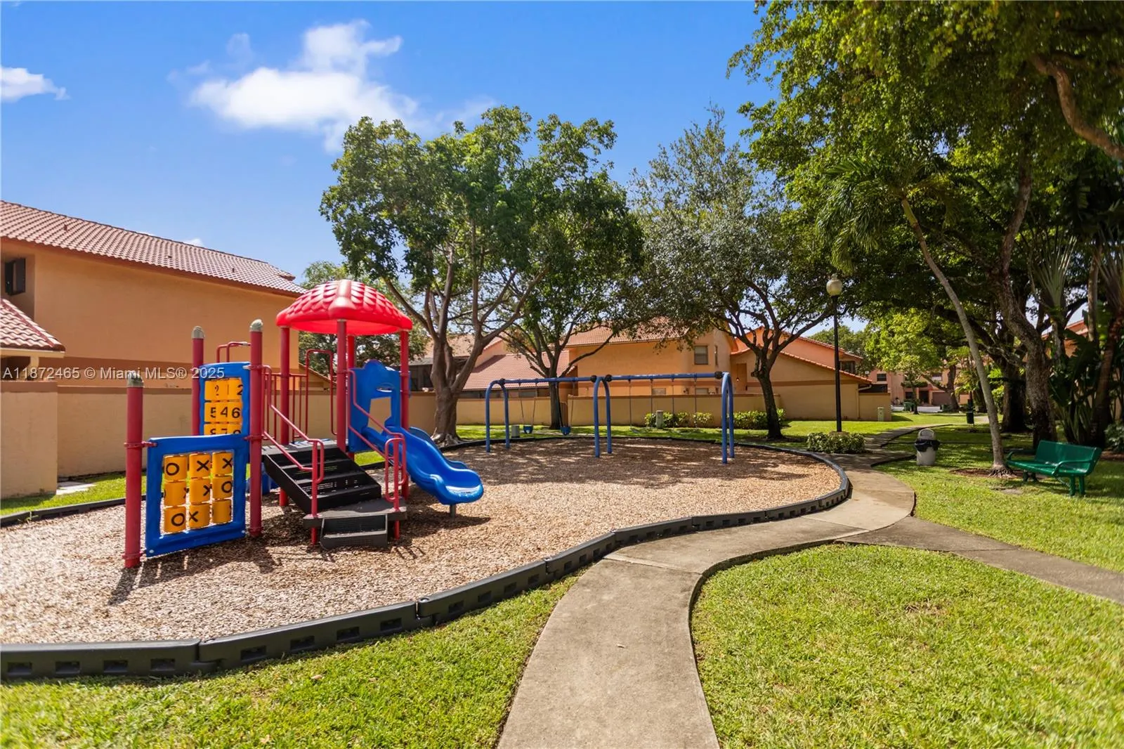 949 SW 113th Ter