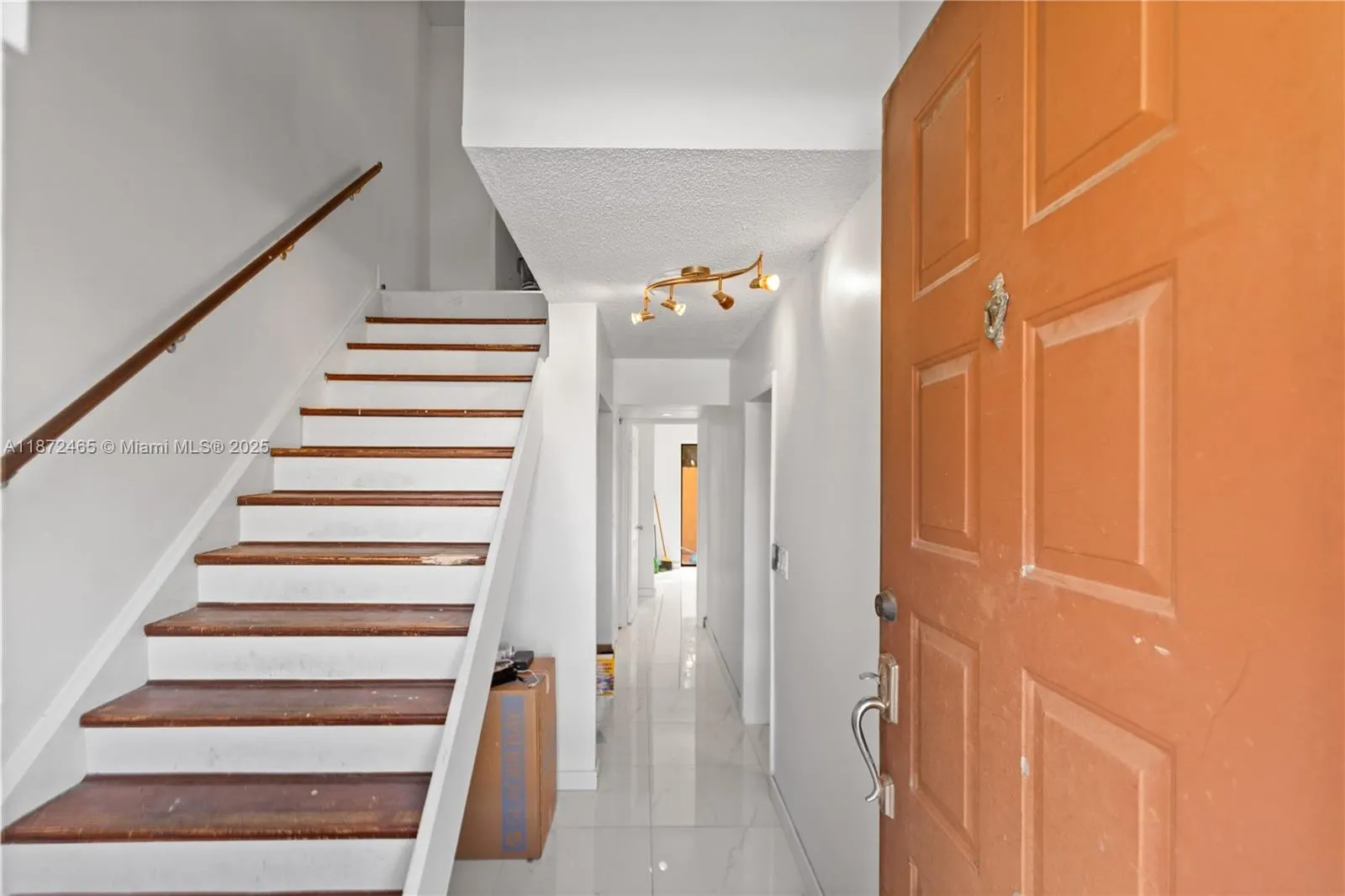 949 SW 113th Ter