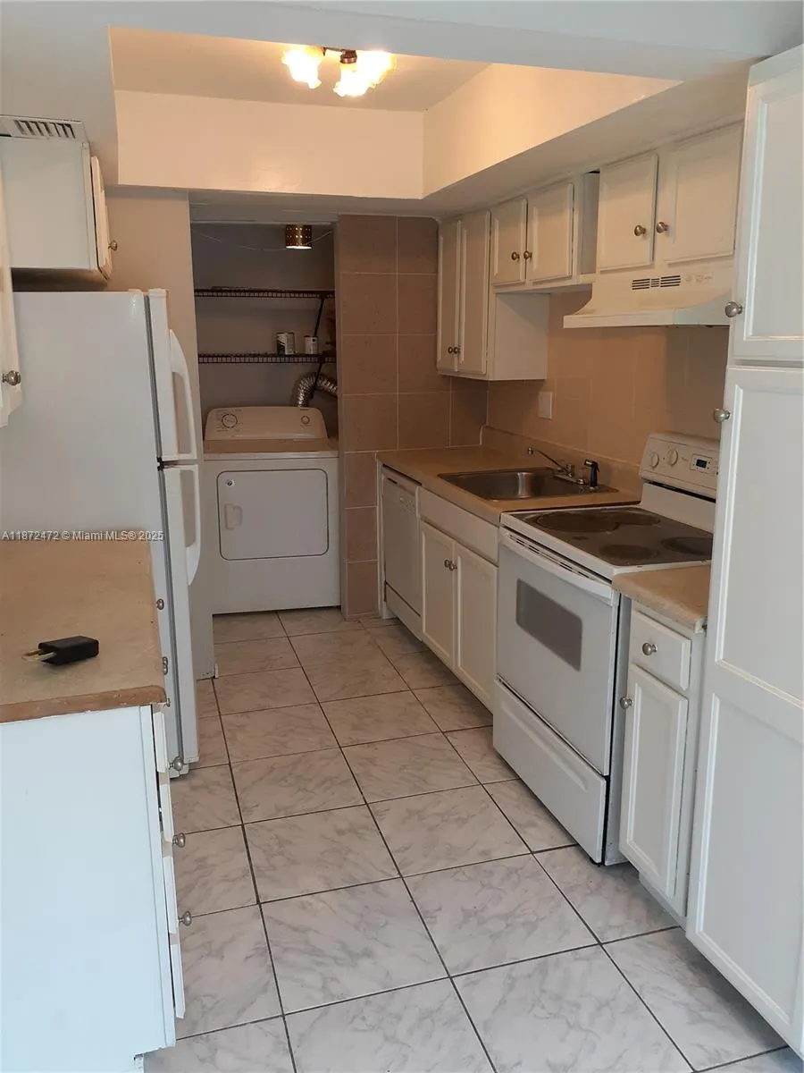5842 NW 21st St, #42-B