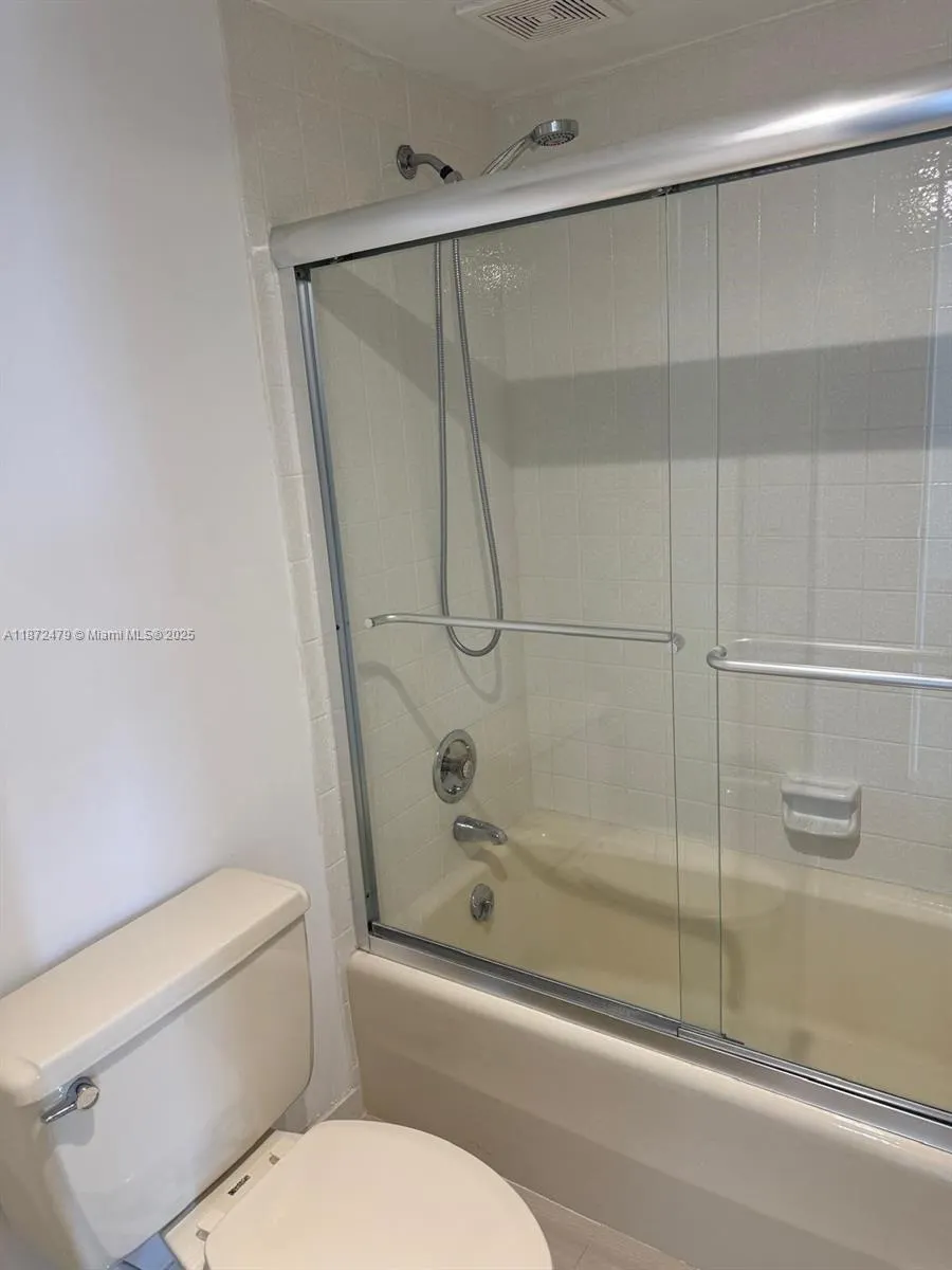 500 Three Islands Blvd, #223