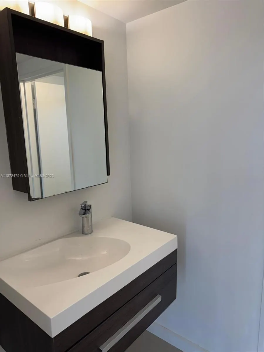 500 Three Islands Blvd, #223