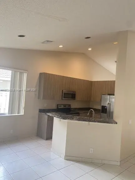 942 Briar Ridge Rd