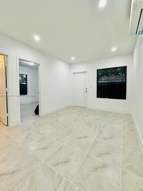 3300 SW 80th Ave, #2