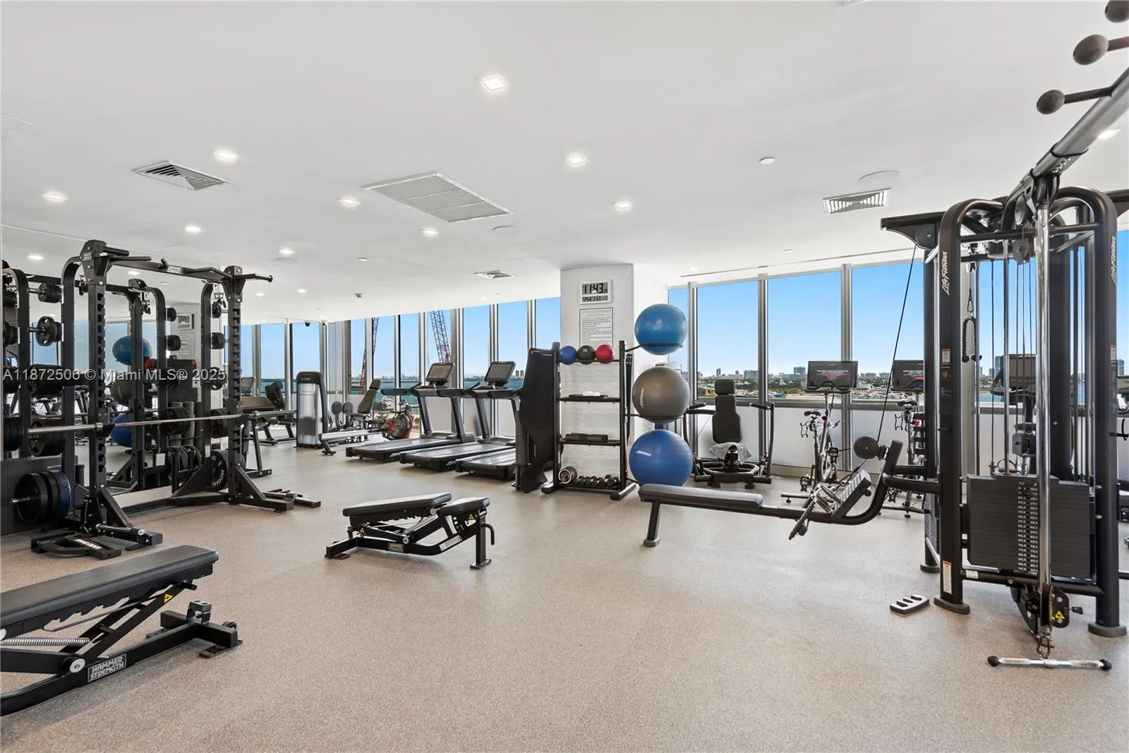 1100 Biscayne Blvd, #LPH6105