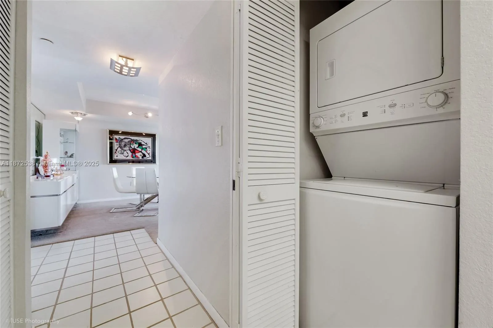 600 Biltmore Way, #1218