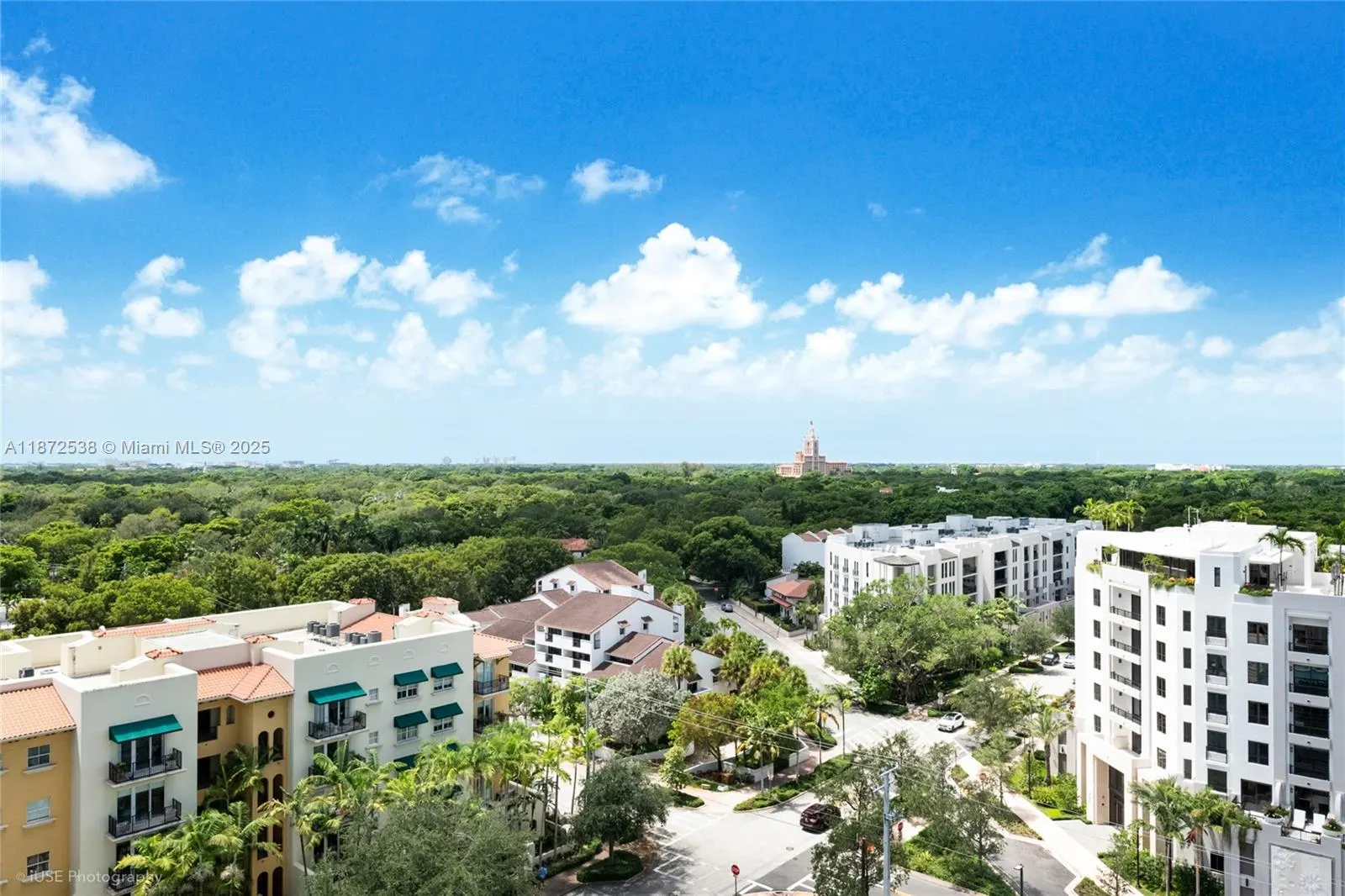 600 Biltmore Way, #1218