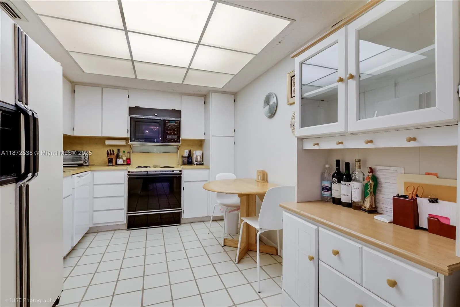 600 Biltmore Way, #1218